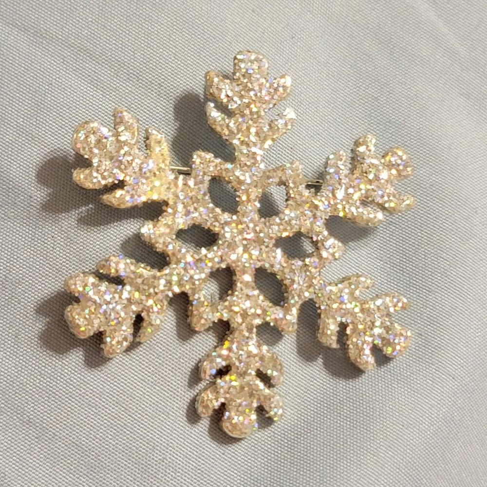 Vintage Sparkly Brooch Pin 2" Christmas Jewelry Whimsical Silver Snowflake h-84